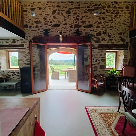 Bed and Breakfast A L'Ombre Du Marronnier La Peruse Exterior foto